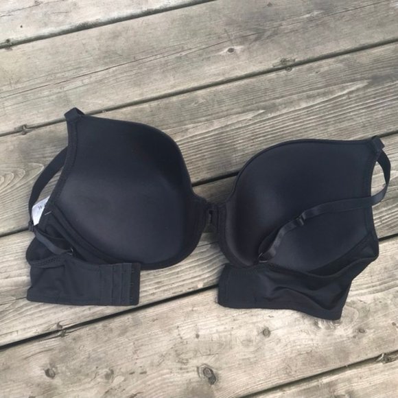 Black bra size 42DD - Picture 2 of 2